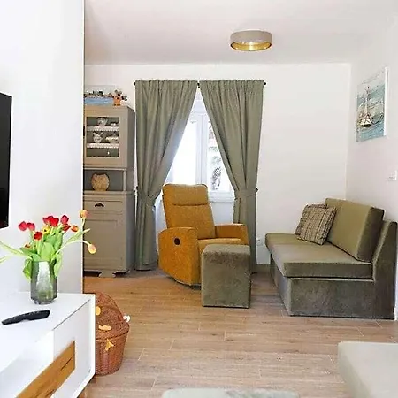 Olive Paradise Comfortable Hotell 2*