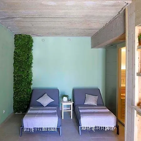Olive Paradise Comfortable Hotell 2*