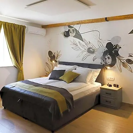 Olive Paradise Comfortable Hotell 2*